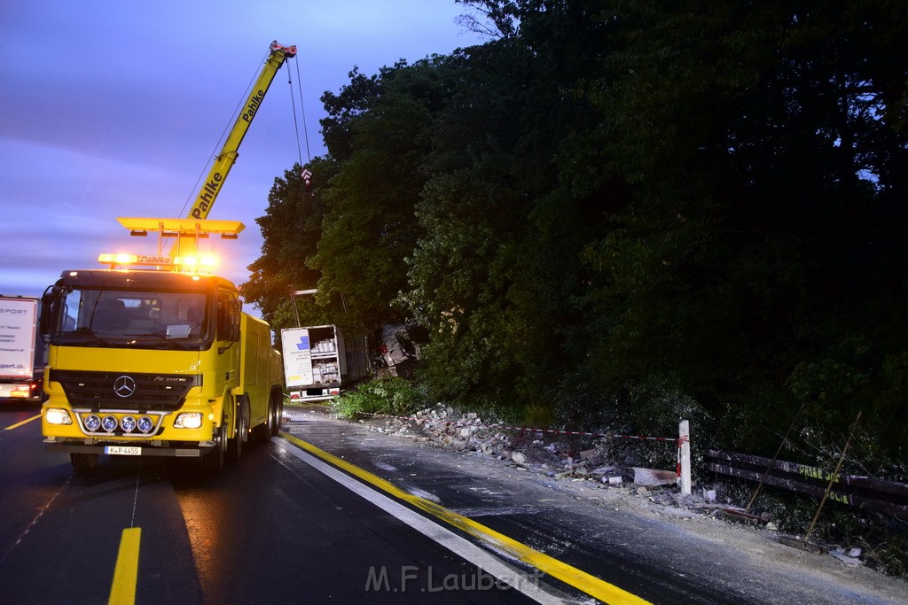 Schwerer VU A 3 Rich Oberhausen Hoehe AK Leverkusen P241.JPG - Miklos Laubert